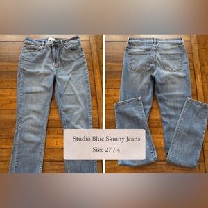 Studio Blue Skinny Jeans Size 27 / 4 Light Wash Stretch Denim
